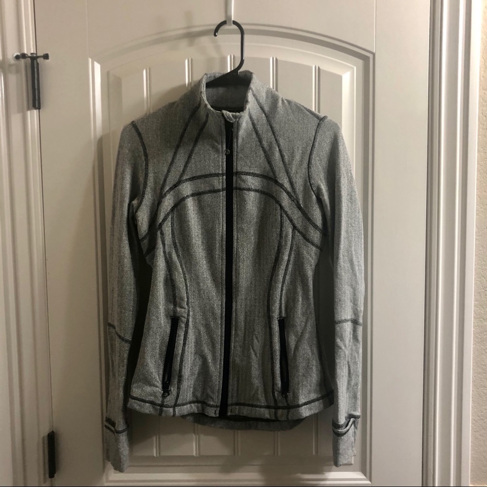 Lululemon size 6 grey jacket